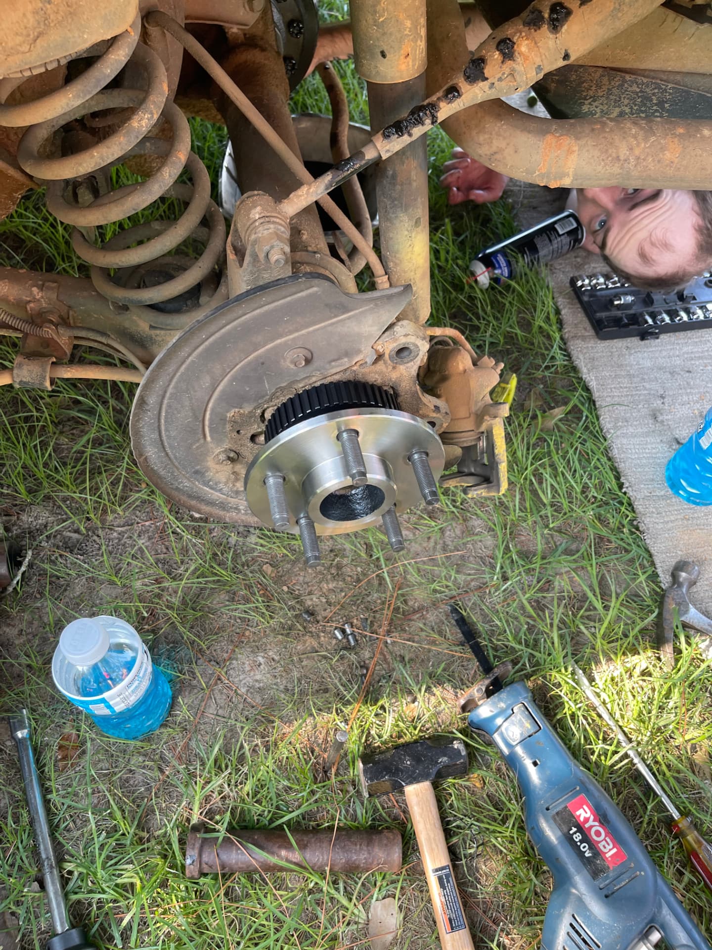 Wheel hub & bearing — Under the truck, Sam's Auto mobile mechanic in Douglas, GA